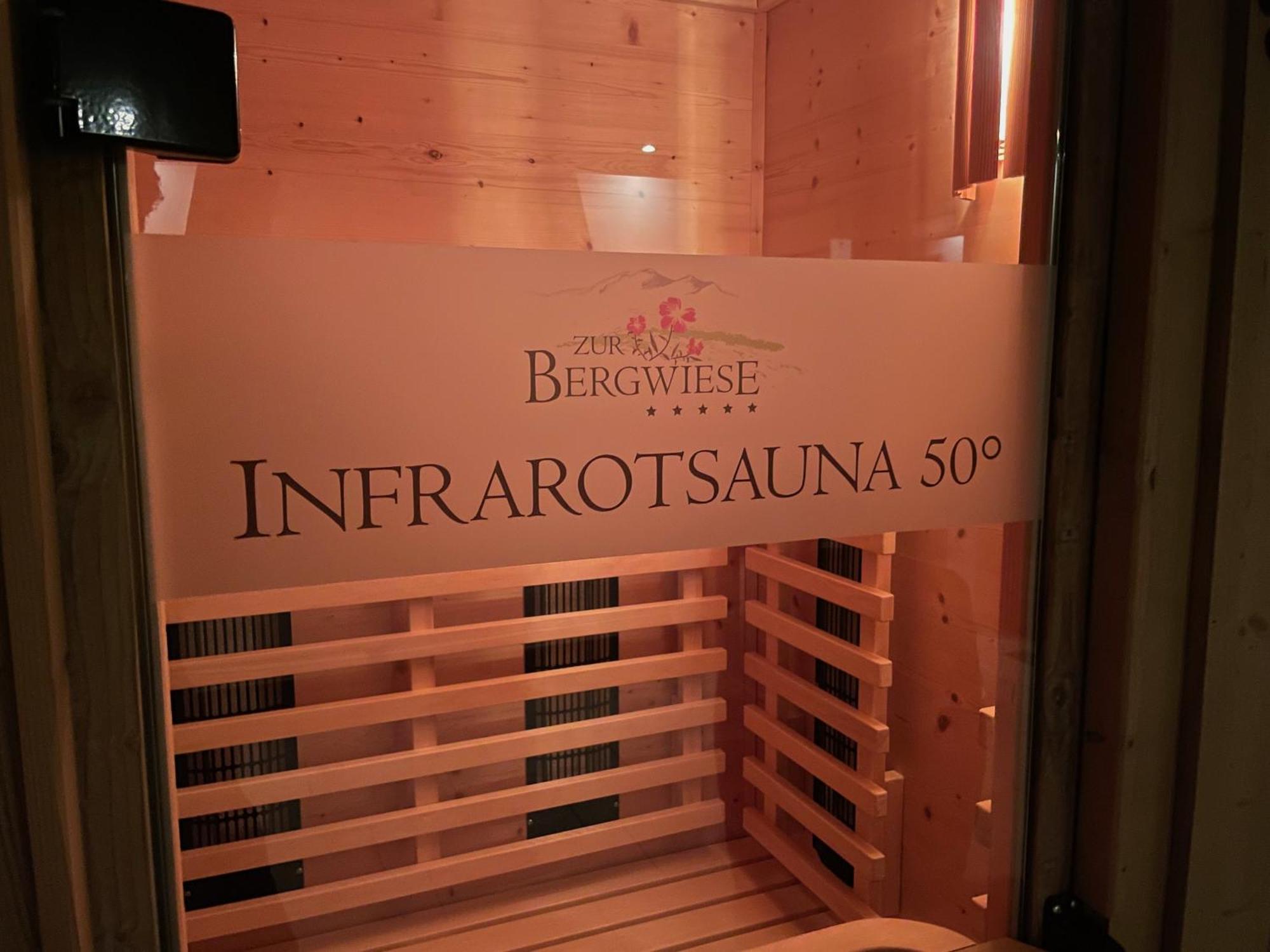 Zur Bergwiese 5 Sterne Appartementhaus Furstenau  部屋 写真