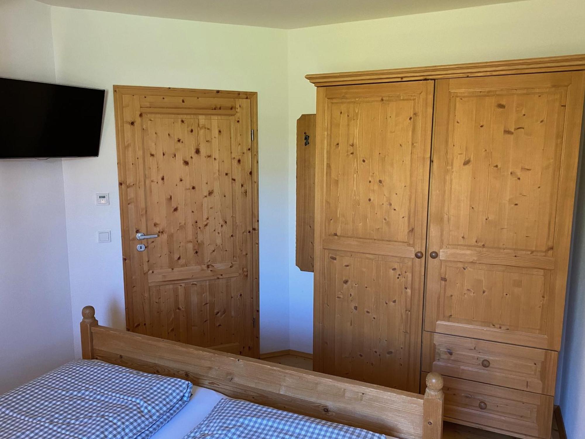 Zur Bergwiese 5 Sterne Appartementhaus Furstenau  部屋 写真